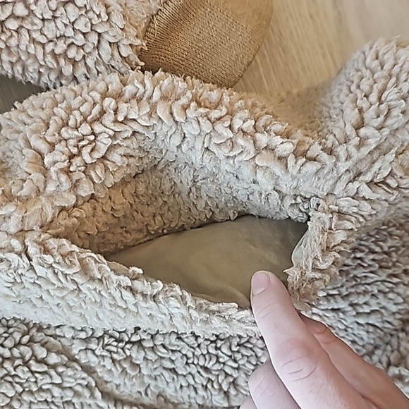 Wilfred Teddy Sherpa Jacket - Picture 7 of 16